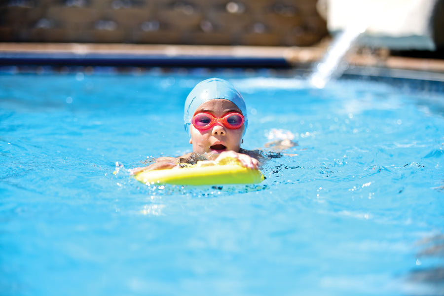 FINIS Foam Kickboard   ISHOF Swimming Hall of Fame Swimming World